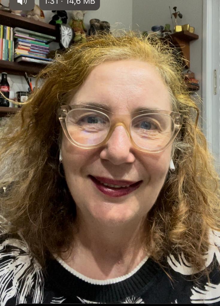 tradutor juramentado Ana Julia Perrotti Garcia sintra