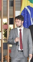 Tradutor juramentado Eloy Pini de Oliveira